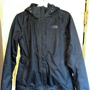 The North Face Classic Black Outerwear